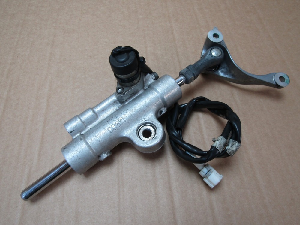 Yamaha YZF-R1 2009 steering damper (14586)