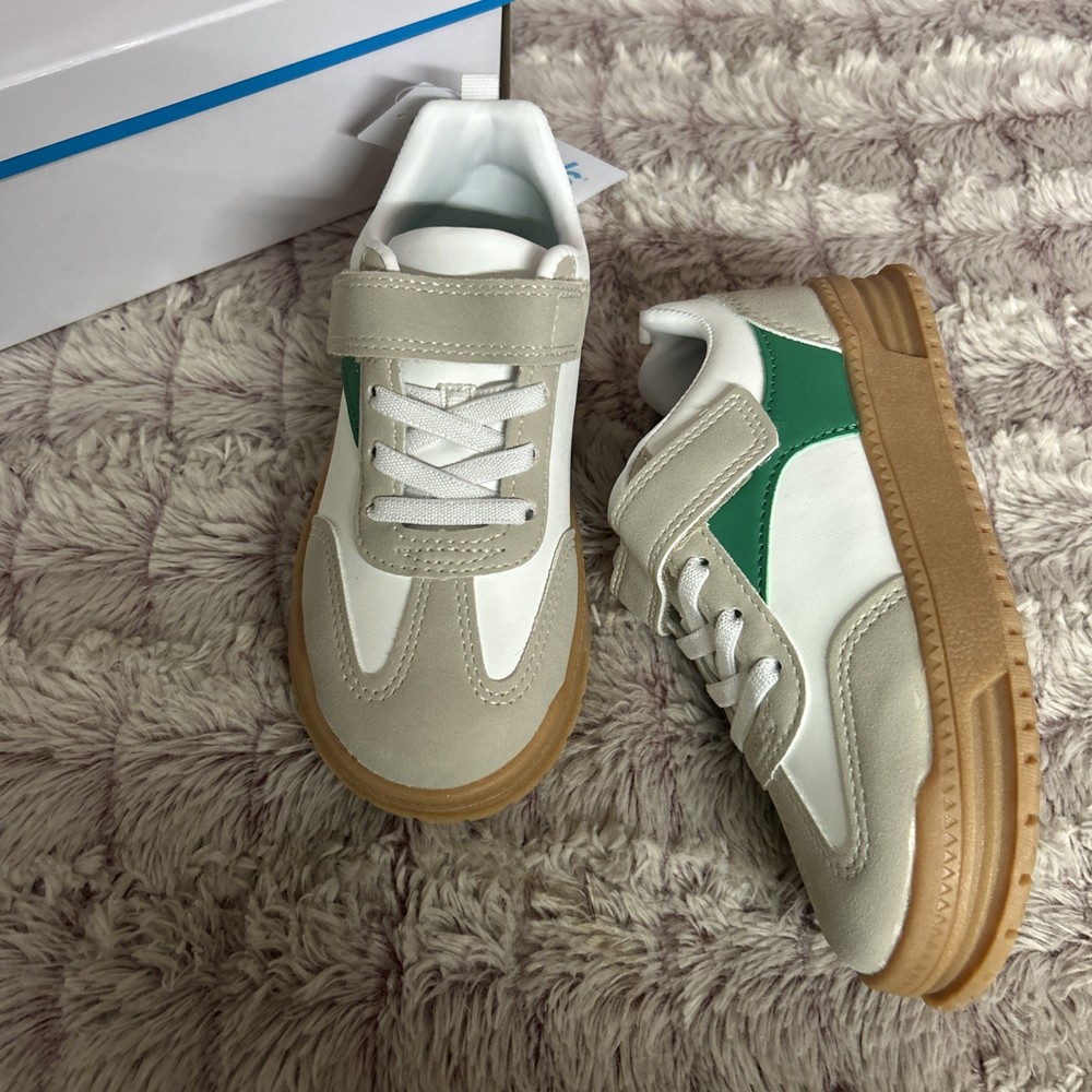 New Carter’s Boy Sneakers Size 11