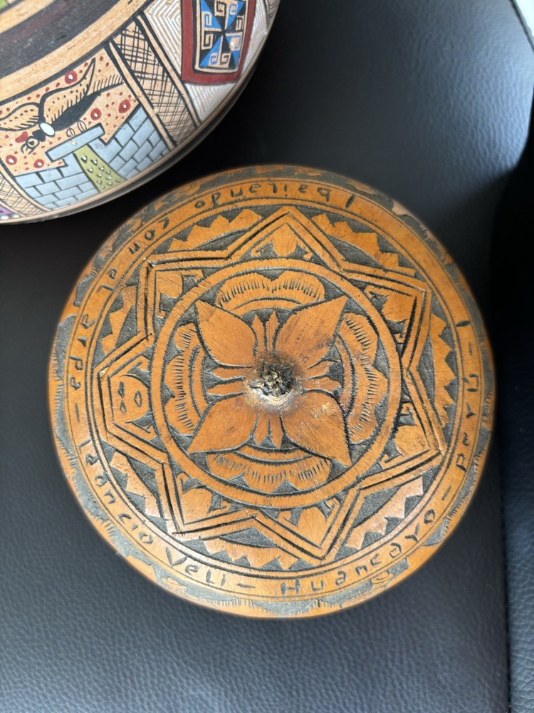 Peruvian Style Pottery & Etched Gourd Decor Bundle Signed Leoncio Veli