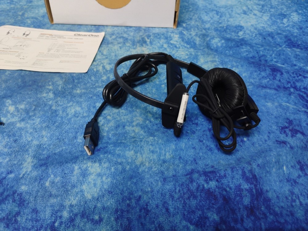 ClearOne Chat 20M USB Headset, 910-000-20M