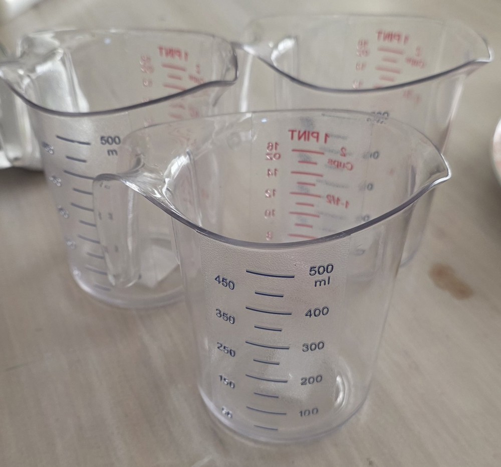 Three Winco Clear Plastic Measuring Cups/2 Cups Each