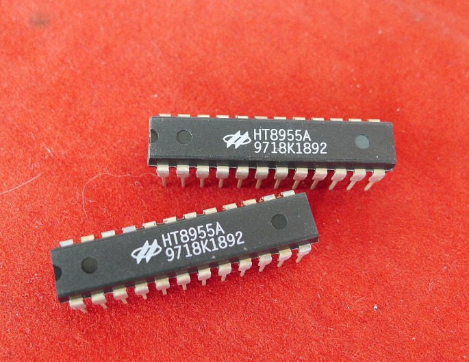2pcs HT8955A HT8955 Voice Echo T DIP-24 IC