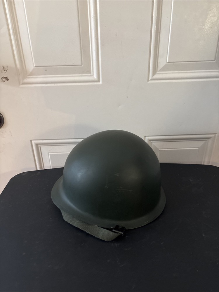 Reproduction M1 Helmet W/ Helmet Liner