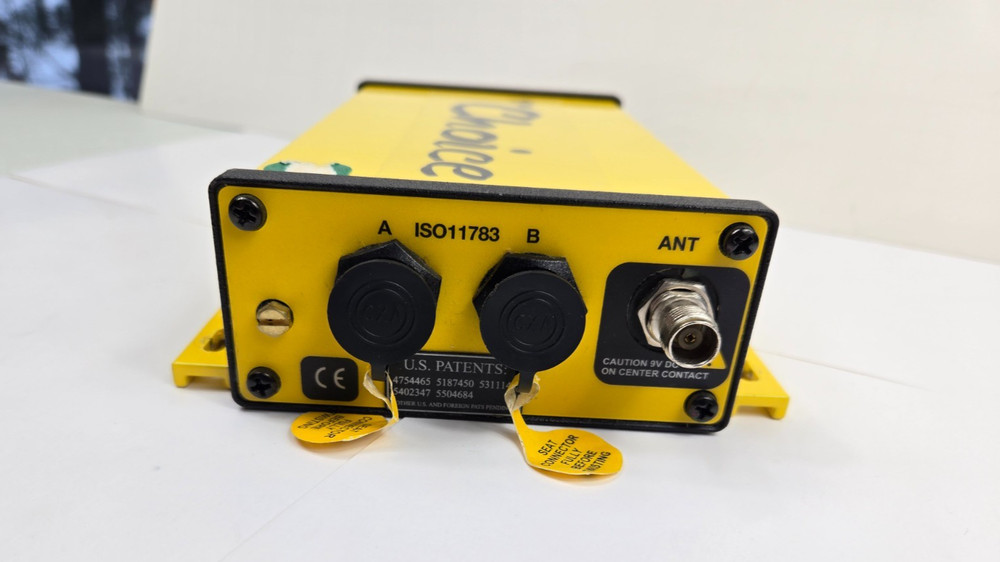 Trimble AgGPS 33302-03 Receiver