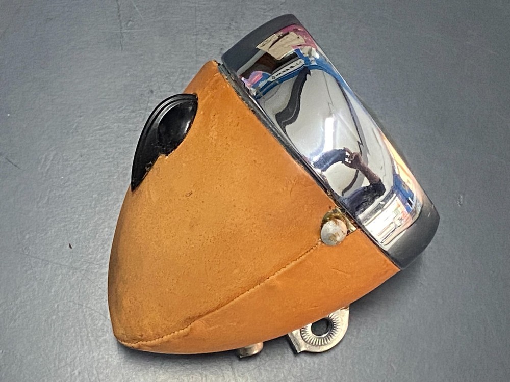 VINTAGE ELEPHANT CHINA HEADLIGHT & DYNAMO