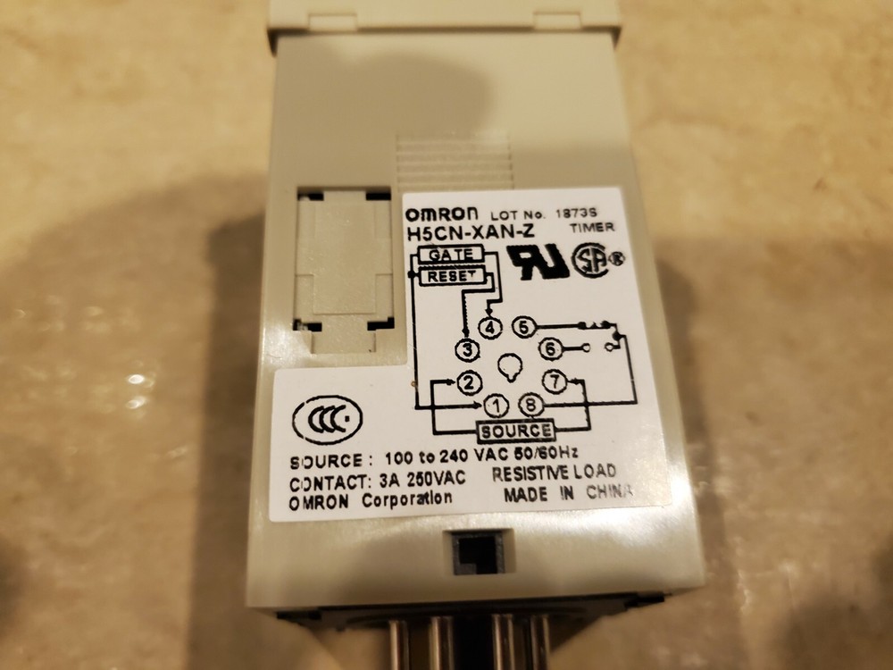 OMRON H5CN-XAN-Z Digital Timer New In Box