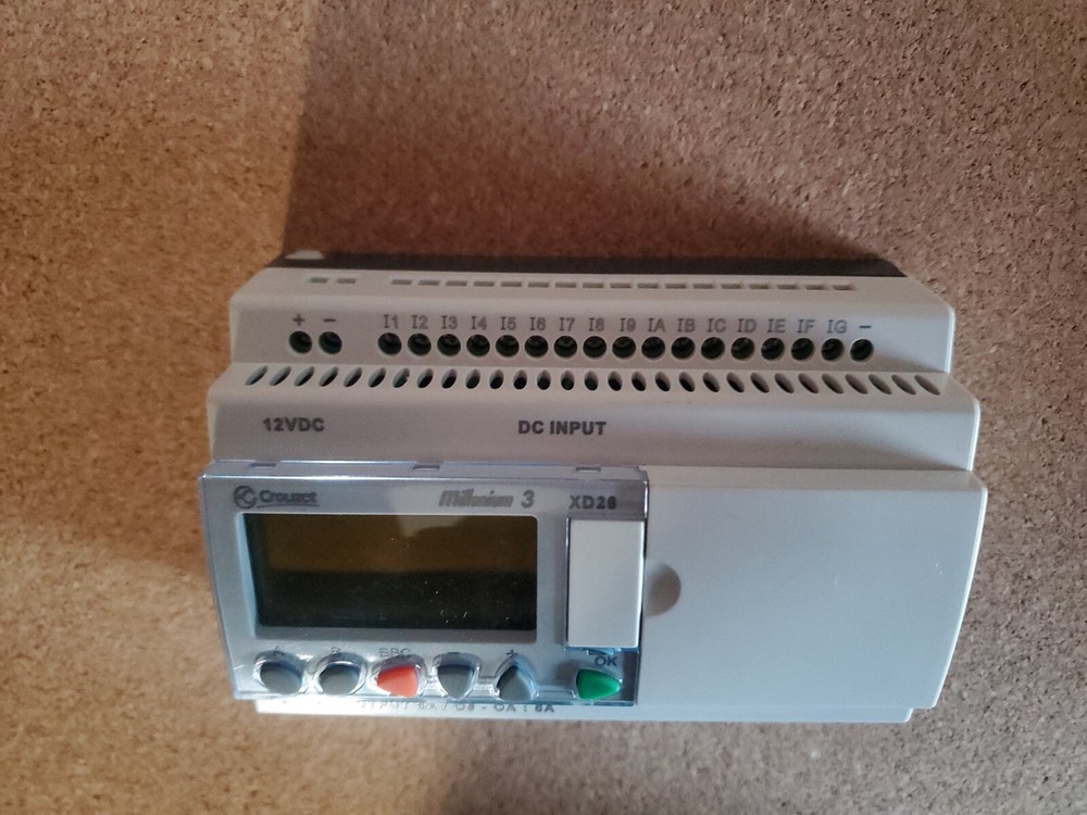 Crouzet XD26 Programmable Logic Controller 12VDC