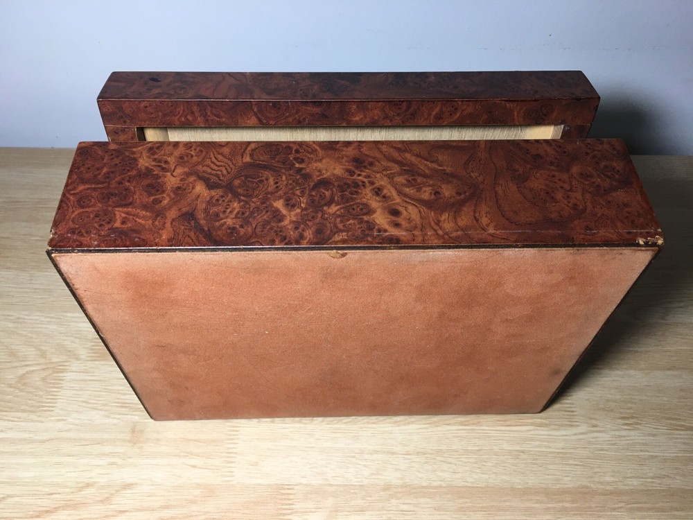 cigar humidor