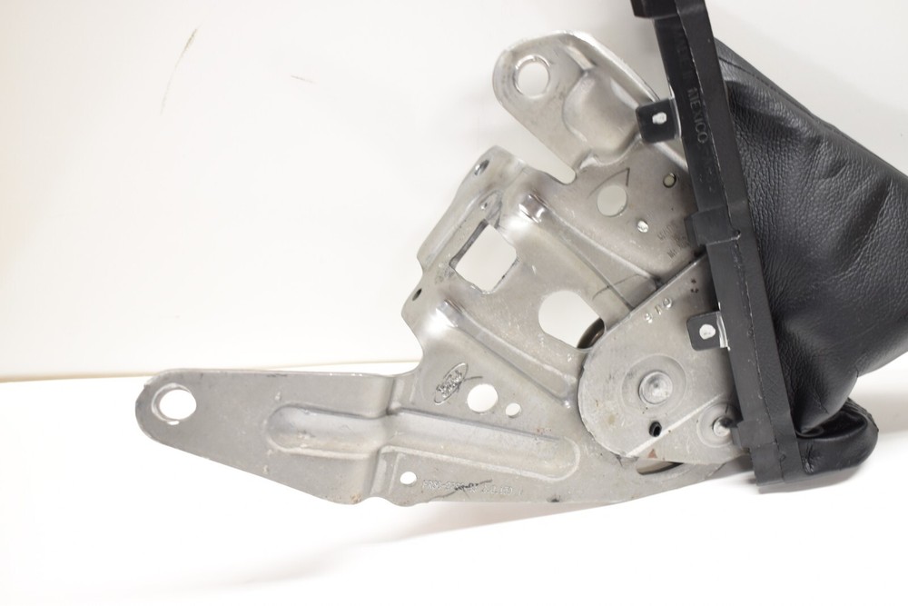 OEM! 2015 -2023 FORD MUSTANG Parking Brake Black Leather Boot & Pull Handle H111
