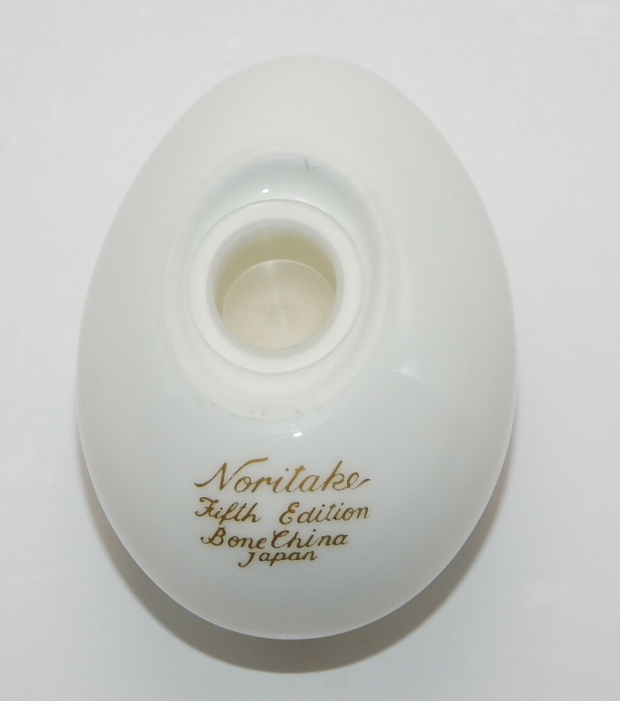 Noritake 1975 Easter Egg Mallard Ducks & Ducklings Bone China Japan