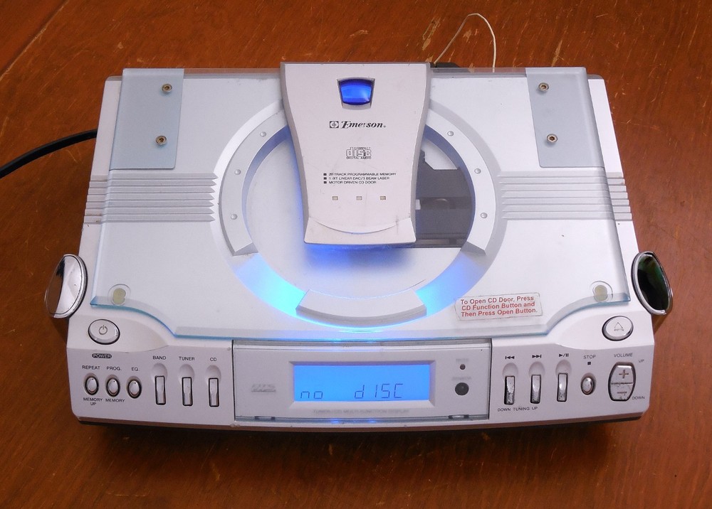 Emerson ES27 Compact Disc Stereo CD Player Tested Door Opens Manually