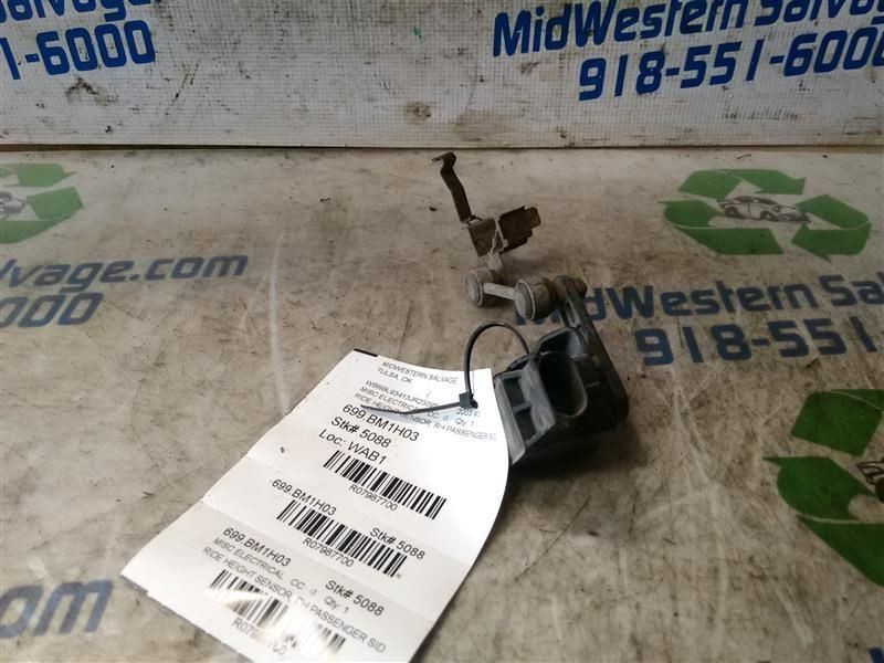 M3        2003 Electrical, Misc 7987700