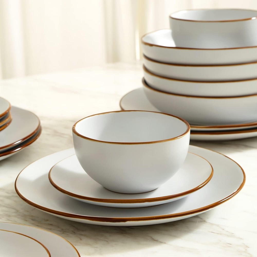 Brasa White Matte Stoneware 16-PC Dinnerware Set - Perfect for Casual Dining