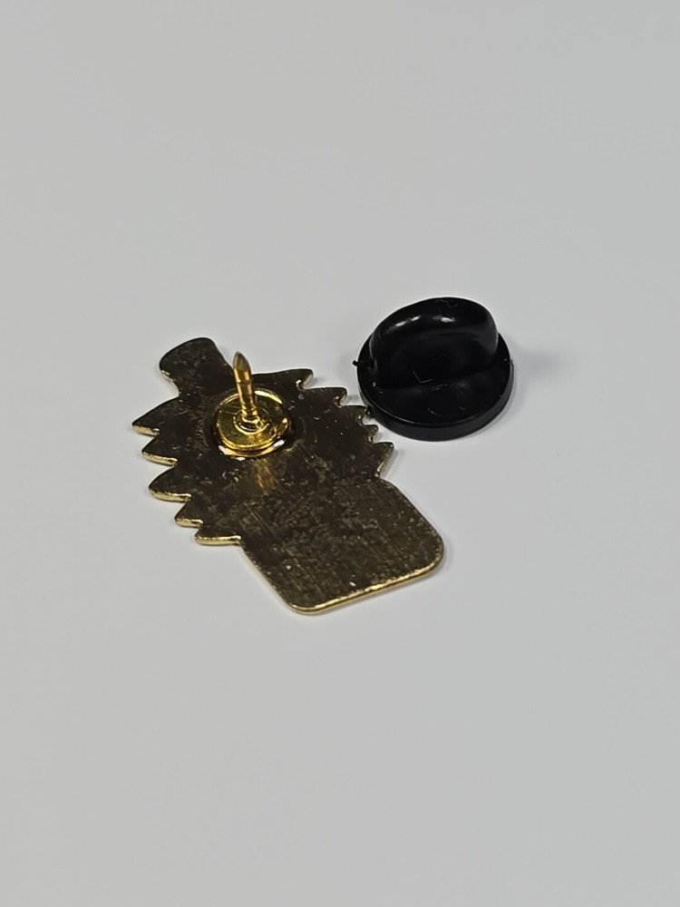 Coca-Cola Es La Musica Lapel Pin #2