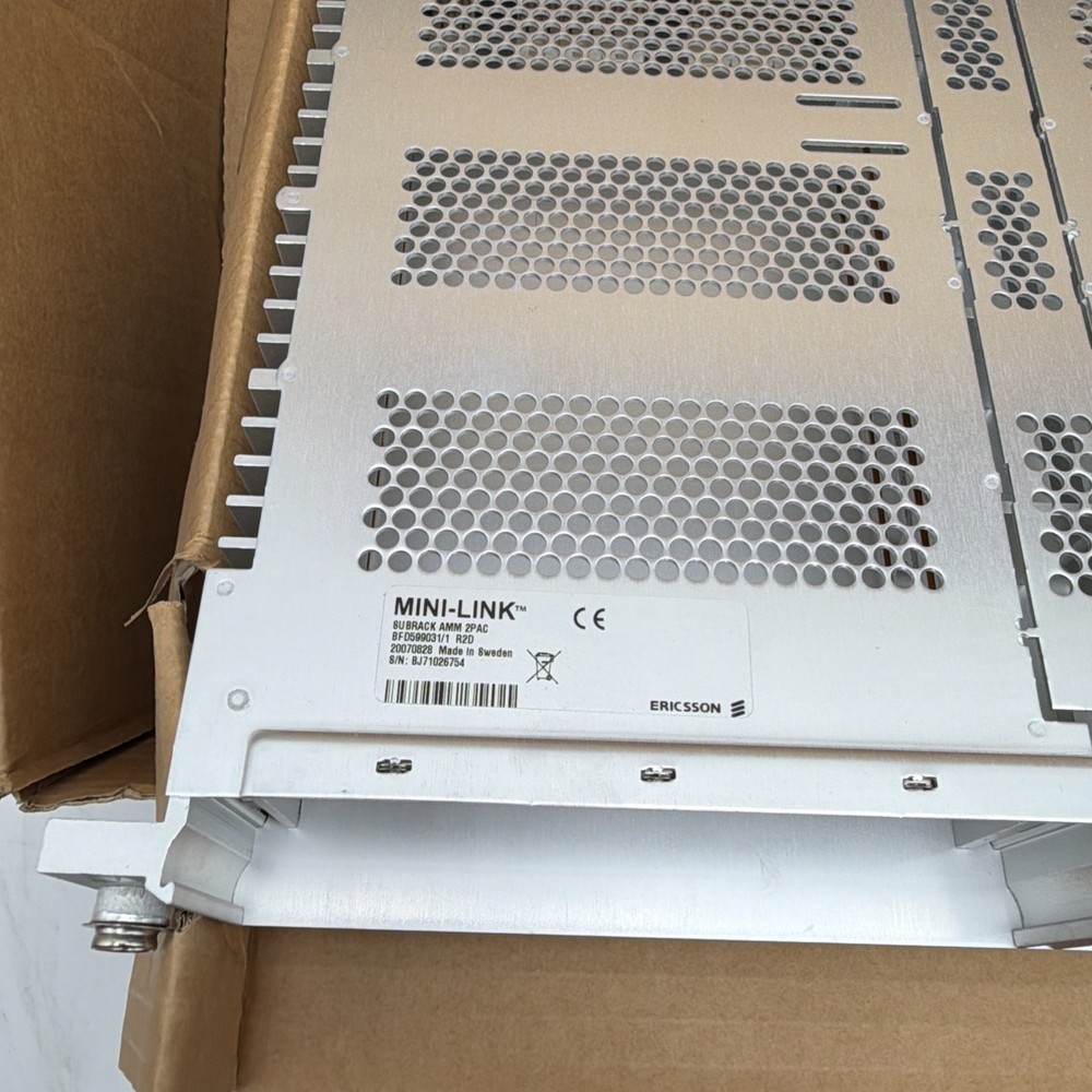 NEW Ericsson Mini-Link BFD 599 031/1 R2D Subrack AMM 2PAC Microwave Data link