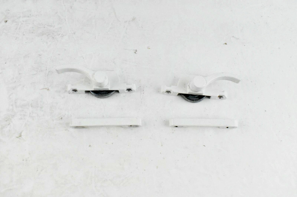 Left And Right Wing Vinyl Window Latch Set White