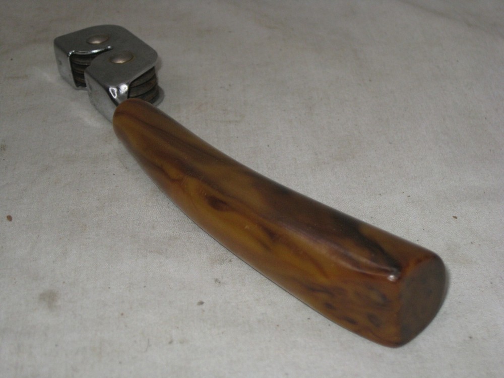 vintage marblized Bakelite handle knife sharpener sharpening utensil