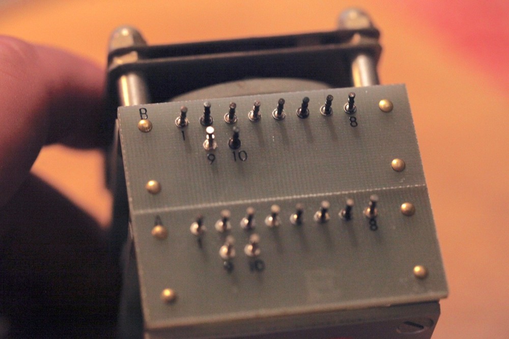 Langevin Open-Frame Multi-position Rotary Step-Switch