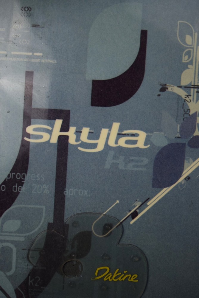 K2 SKYLA SNOWBOARD SIZE 151 CM WITH FORUM LARGE BINDINGS