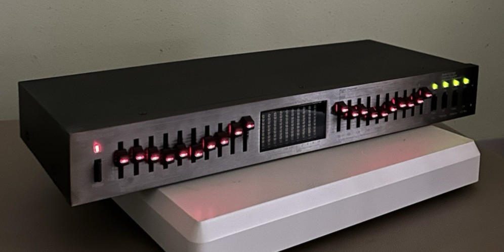 AUDIOSOURCE EQ EIGHT EQUALIZER