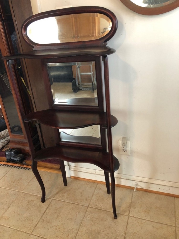ETAGERE (ANTIQUE) ETAGERE