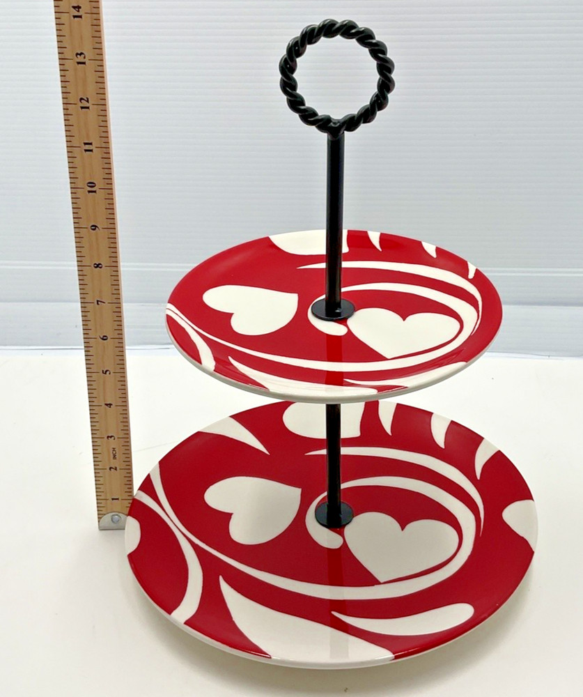 Mesa Two Tier Serving Plate Red Heart Design