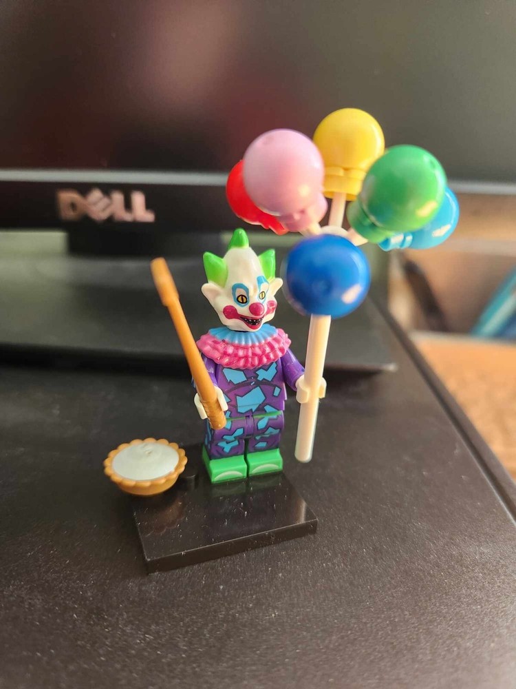MINI KILLER KLOWNS CUSTOM Made & Printed SMILEY Plus Pie & Base