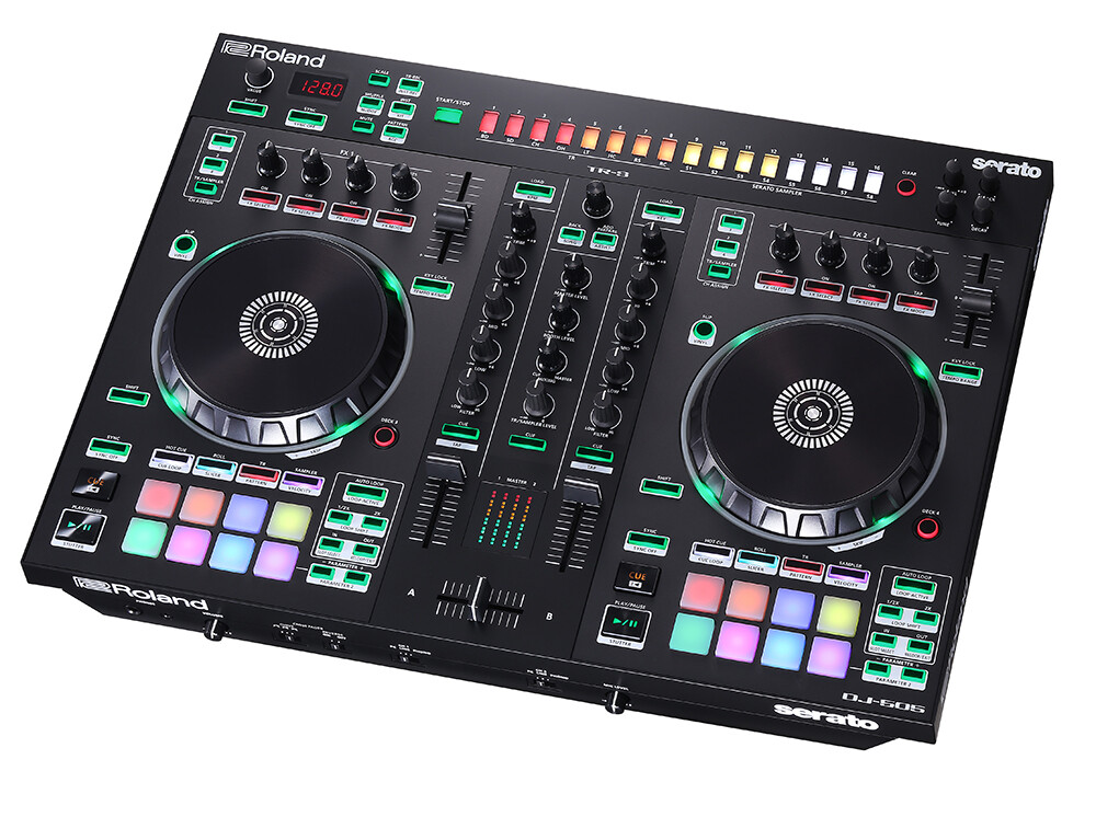 Roland DJ-505 DJ Controller with Serato DJ Pro CABLE KIT
