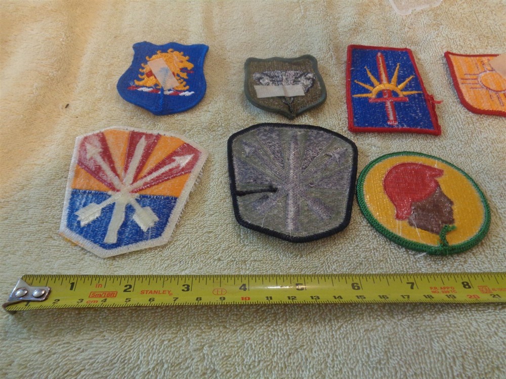 10 Military Patches New & Used (BOX TOAD#B8)