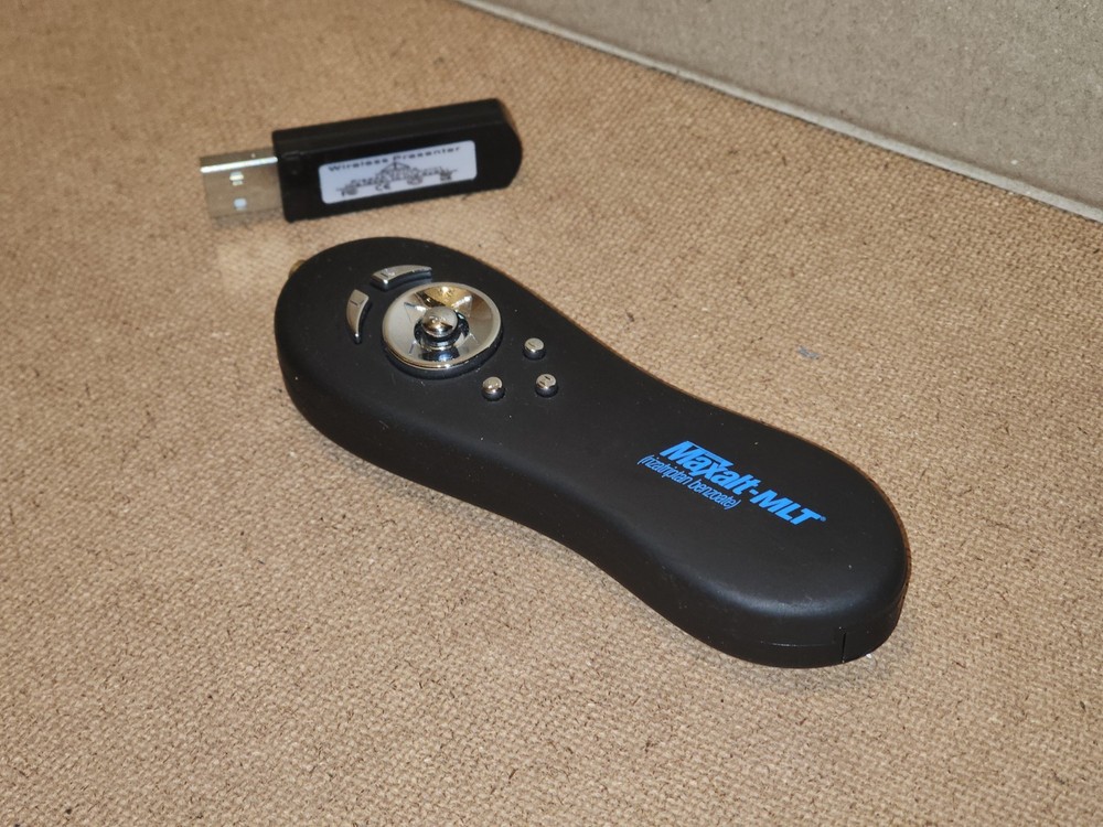 Handheld Portable Wireless Presentation Remote + Mouse with USB Receiver