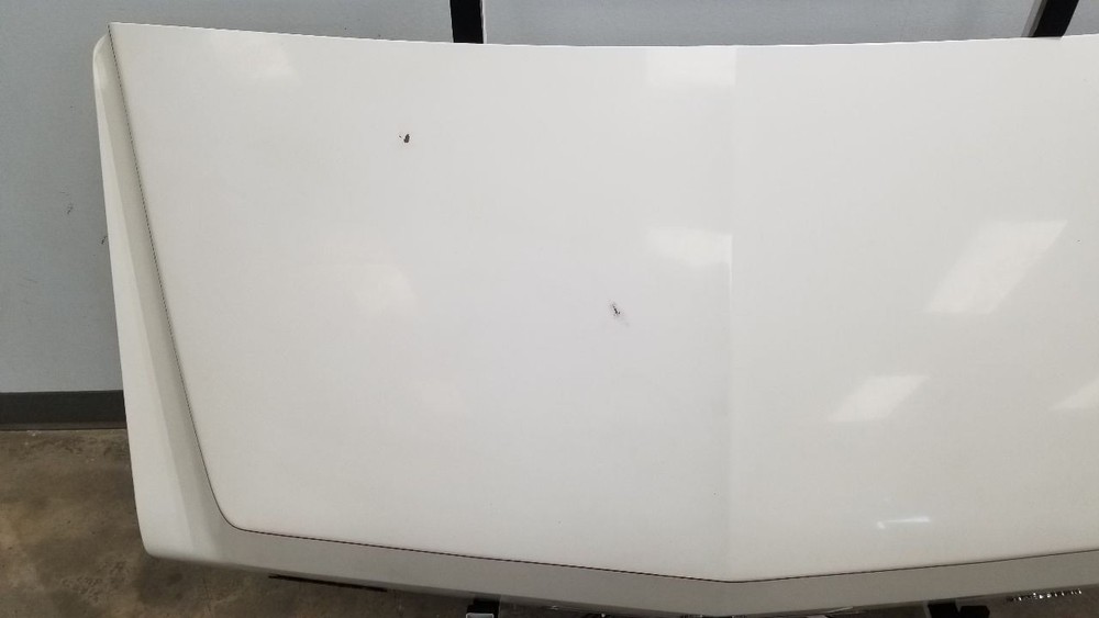 1977 CADILLAC ELDORADO BIARRITZ COMPLETE REAR TRUNK DECKLID ASSEMBLY WHITE