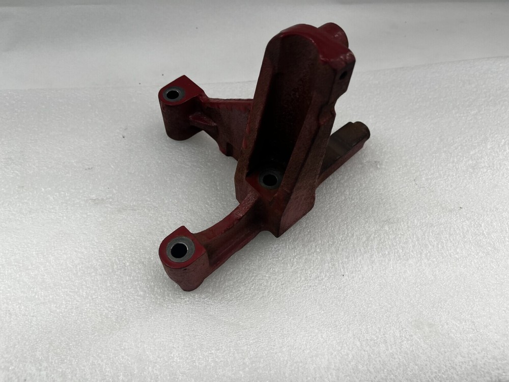 Cummins EGR Bracket 4993632