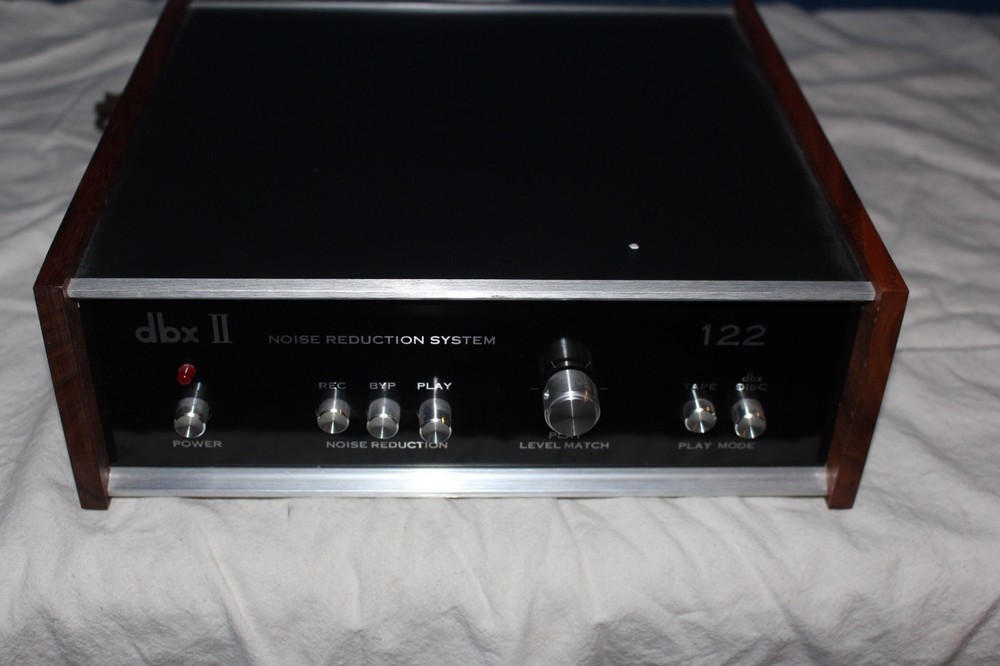 DBX II 122 noise reduction unit