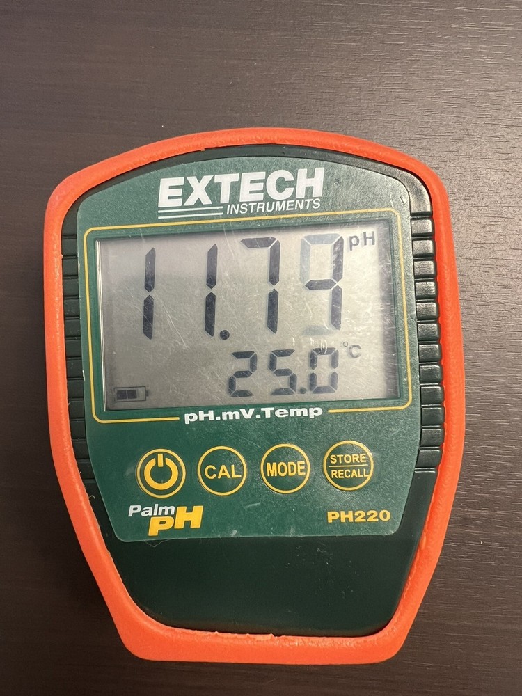 Used Extech PH220 Palm pH Meter Compact size - Device ONLY No Electrode