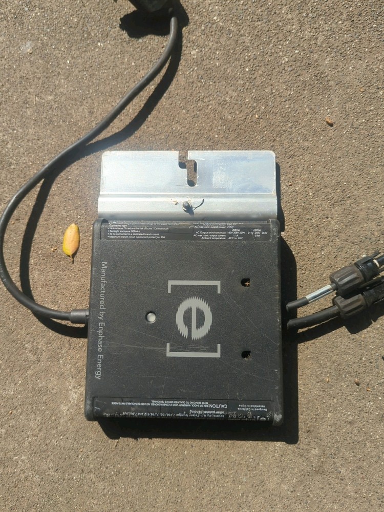 Enphase M215 Inverter