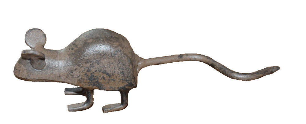 Cast Iron Mouse with Long Tail 4 1/2 inches