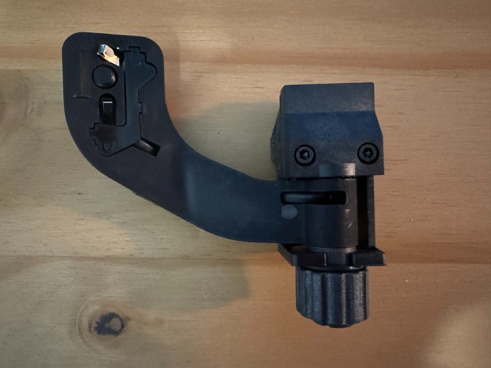 PVS-14 J Arm for Night Vision