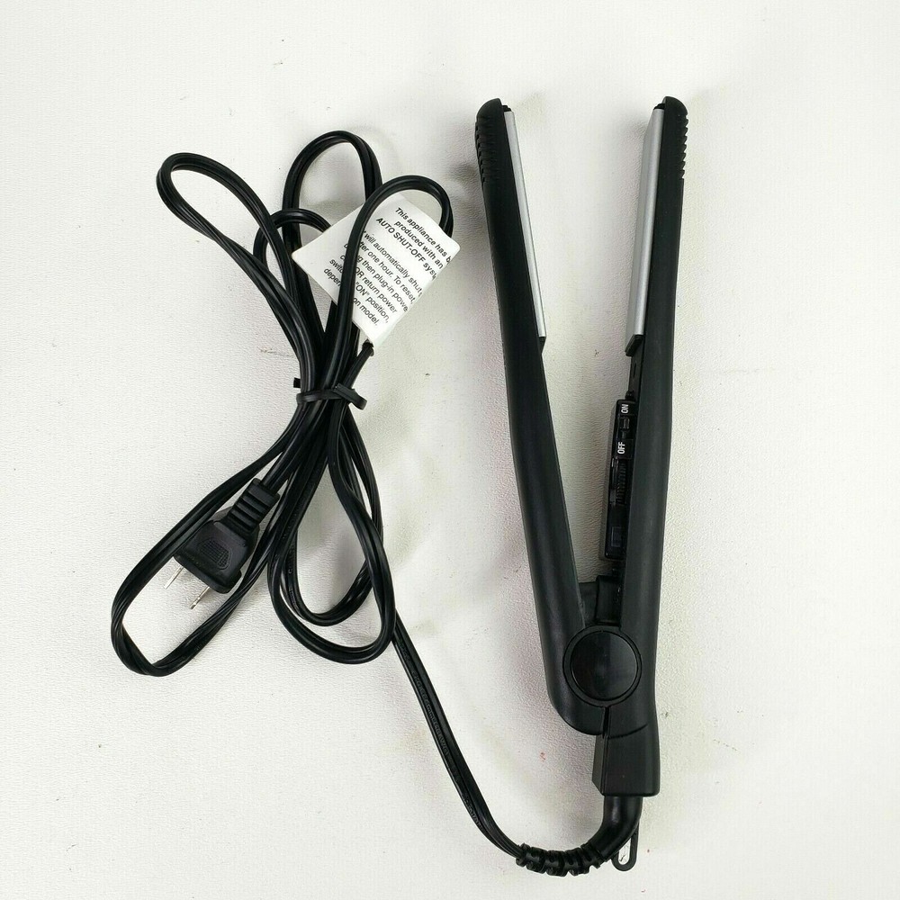 Vidal Sassoon VSST2501: 1" Ceramic Straightener - Black