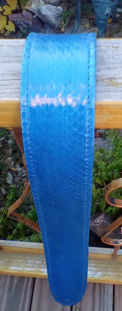 Genuine cobra Light blue snakeskin guitar strap
