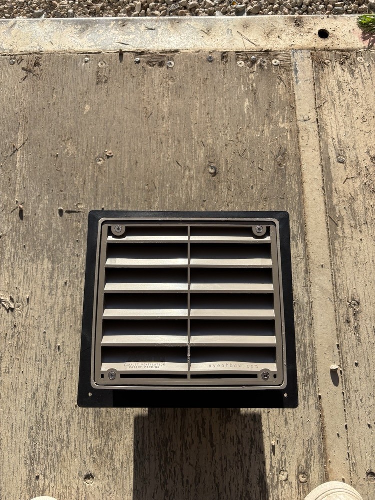 XVENT Box 6SEB-BRS ‘ Sticks And Stones’