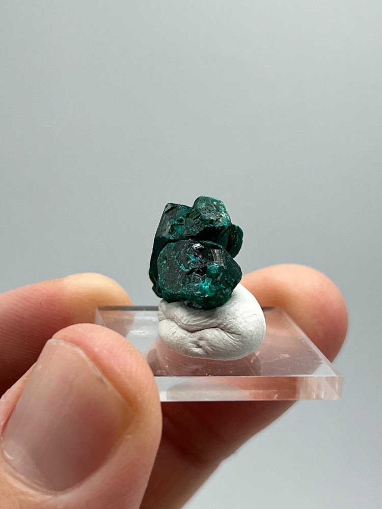 Dioptase A