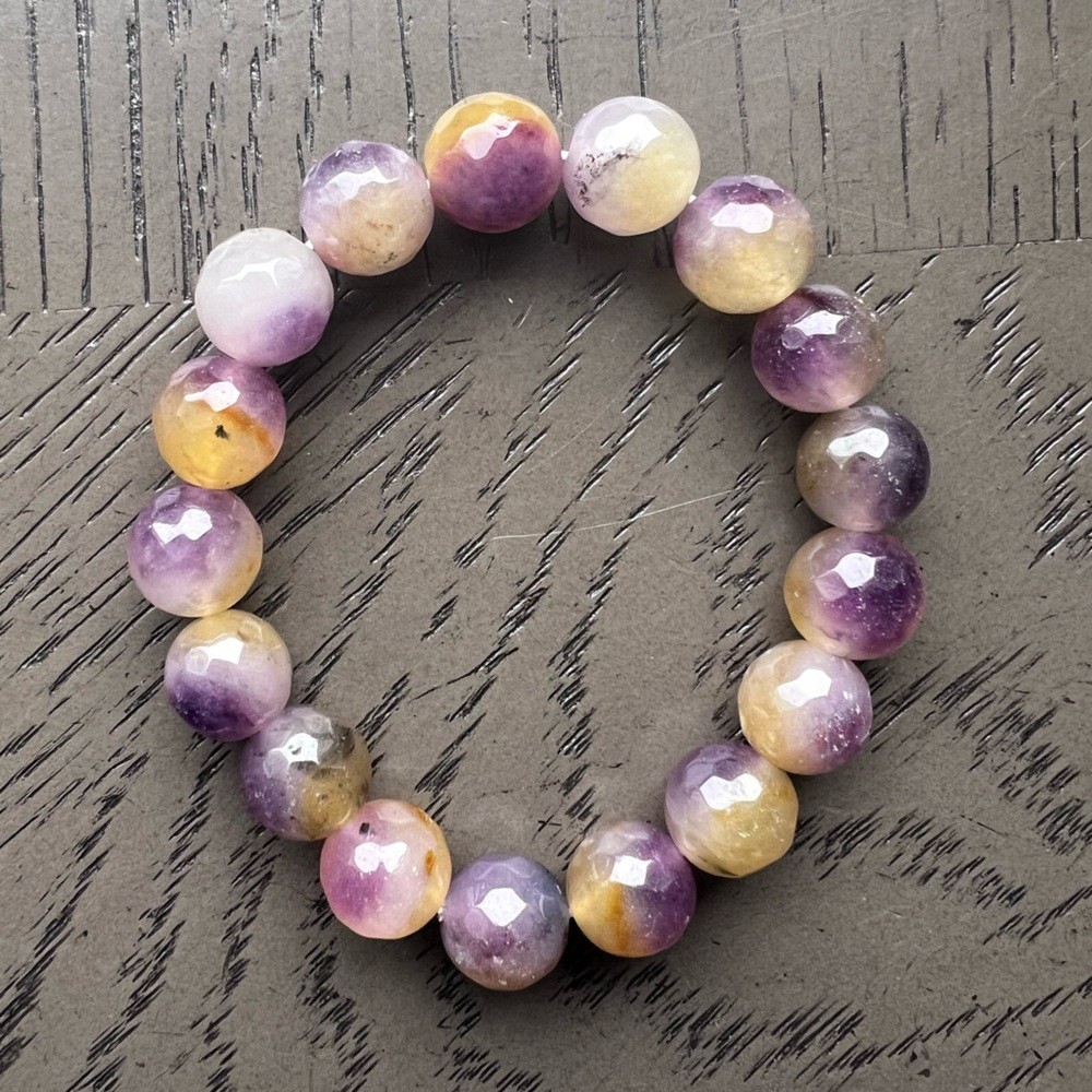 Faceted chalcedony bracelet 6.5’