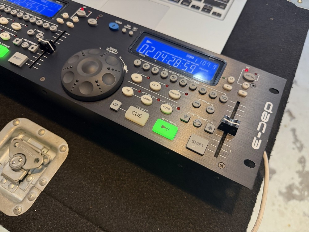 PCDJ DAC 3 Digital Audio Virtual DJ Pro Rackmount Mobile DJ Controller