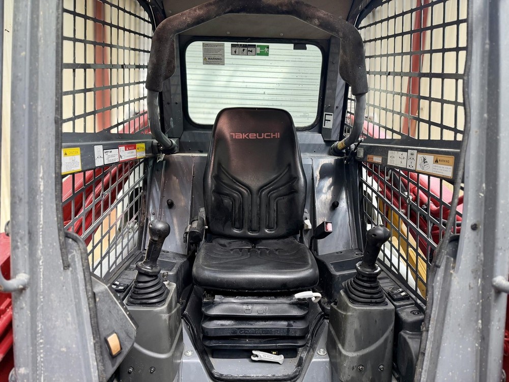 2020 TAKEUCHI TL8R2 STANDARD FLOW OROPS SKID STEER TRACK LOADER