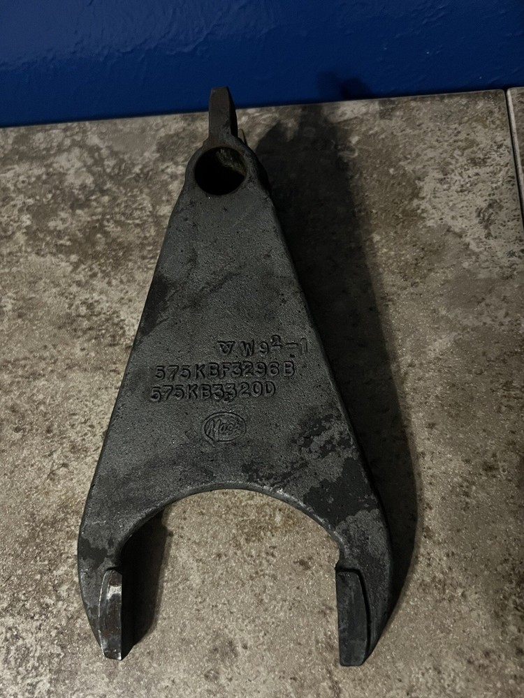 GENUINE MACK SHIFT FORK 575KB3320D