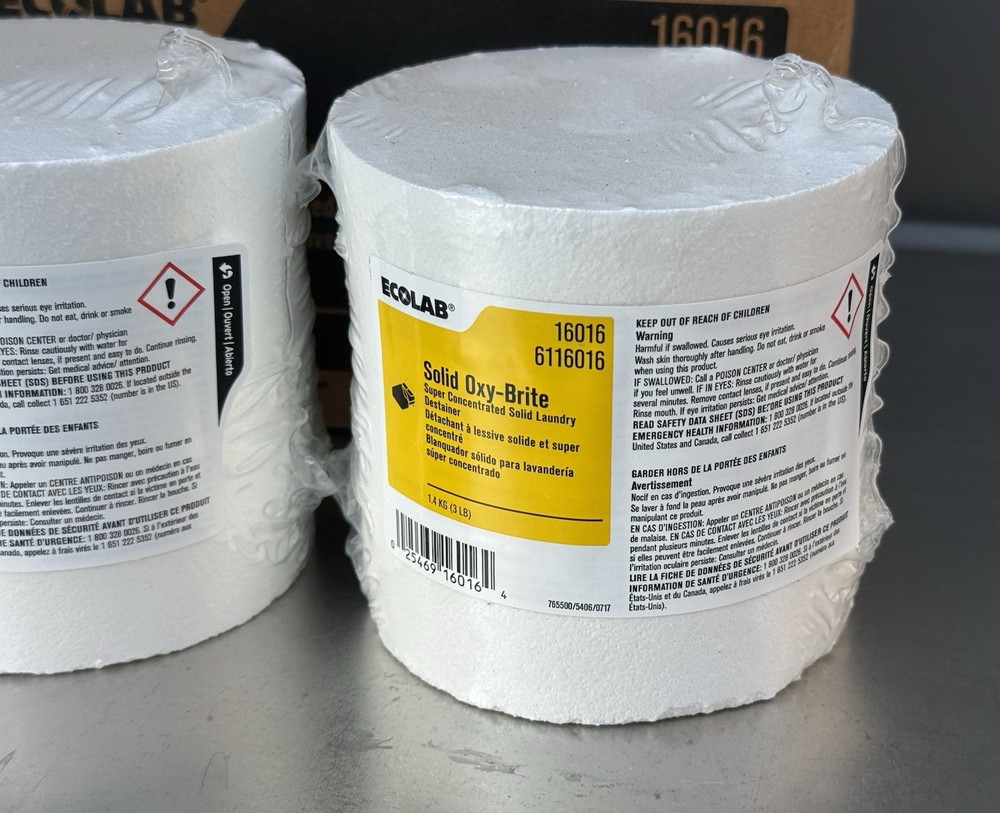 EcoLab 6116016 Solid Oxy-Brite Concentrated Solid Laundry Destainer 2-3lb