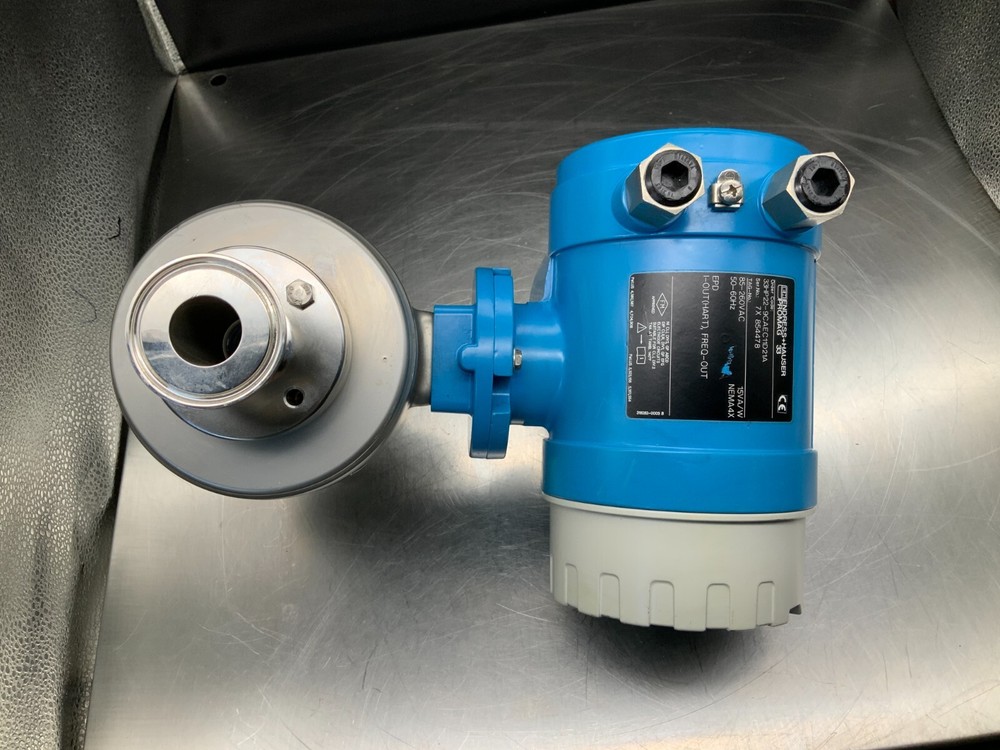 Endress+Hauser Promag 33 with Promag H Electromagnetic Flowmeter