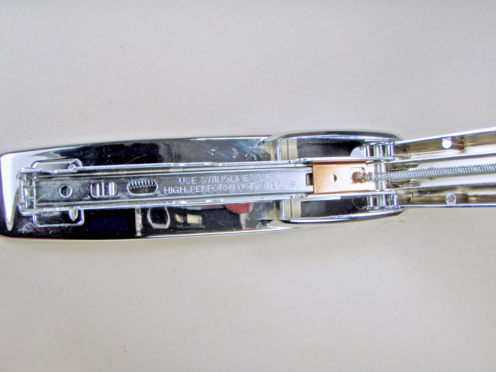 Swingline 747 Polished Chrome Stapler 20 Sheets Silver Chrome