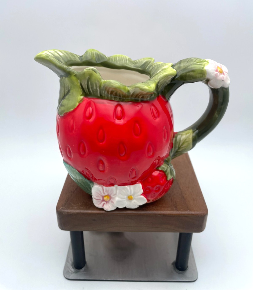 Corner Ruby Strawberry Collection Creamer 8oz Handcrafted Fruit Figural B13