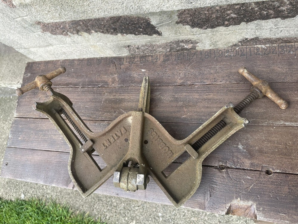 Vintage Carpenters Clamp